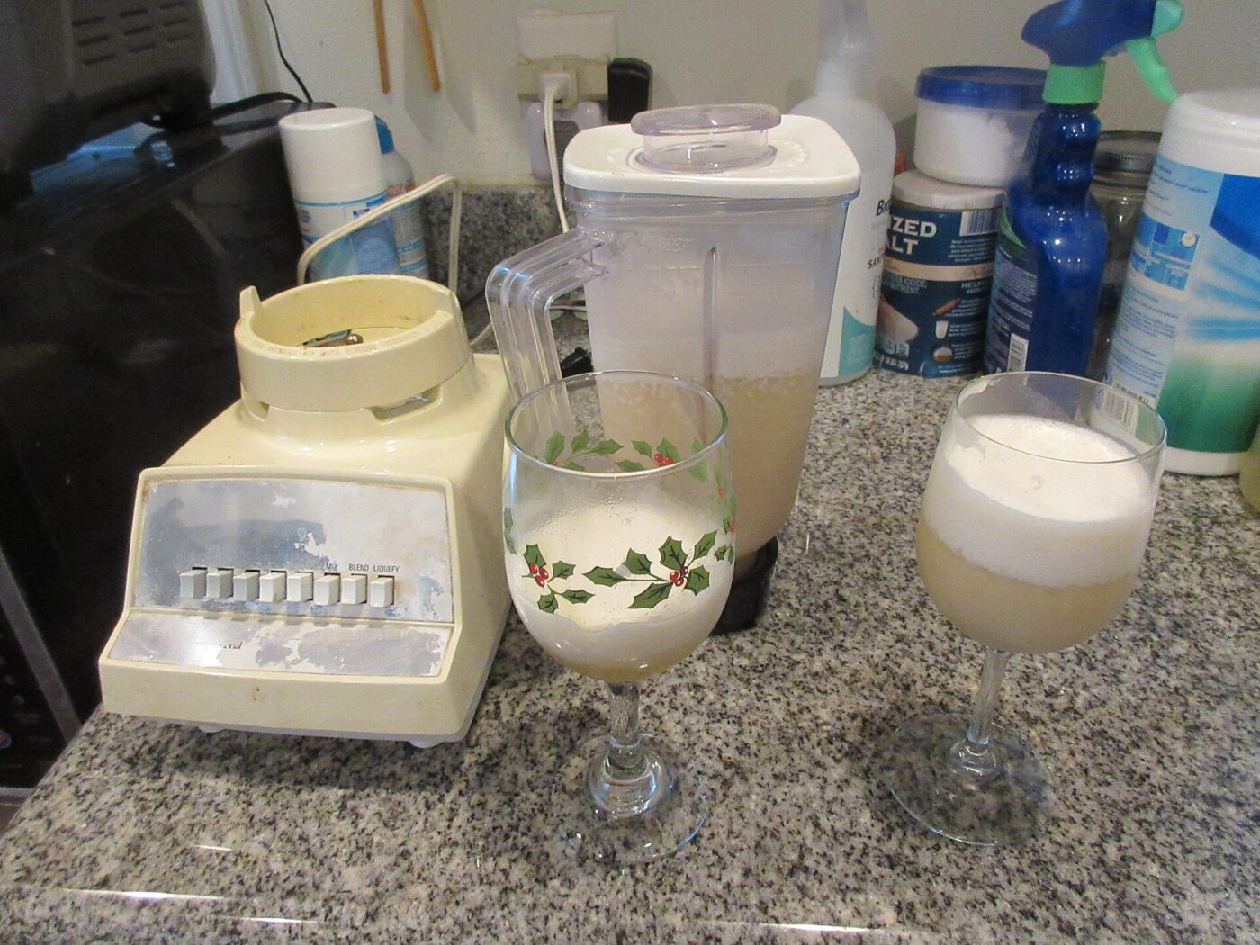 Piña coladas from a home blender. Ice and frozen fruit put the heaviest load on the drive coupling.