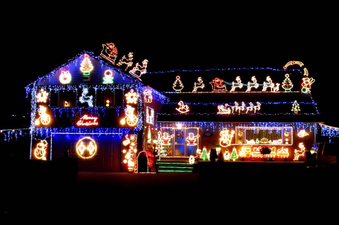 A house decorated with holiday lights.
