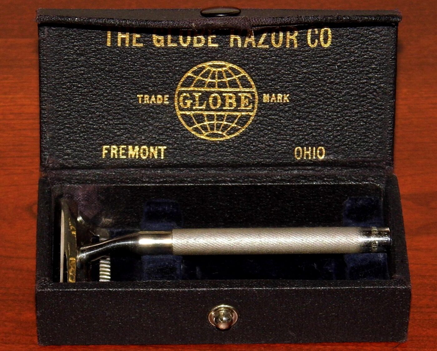 An Emerson Improved Safety Razor in its Globe Razor Company box, made in the USA around 1919.
