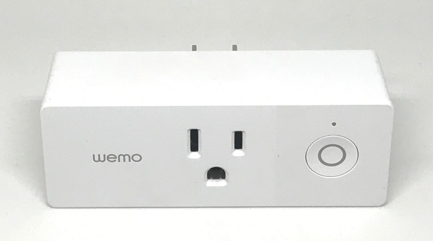 A plug-in smart plug of the kind rated for 15 amps.